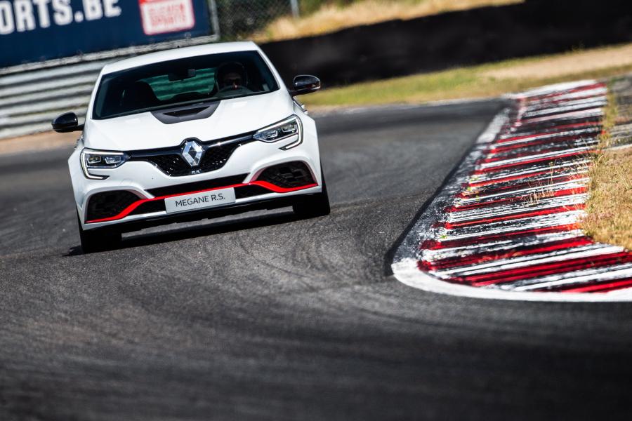  Renault Megane R.S. Trophy-R 2019 года  (WW) (фото 22 из 49)